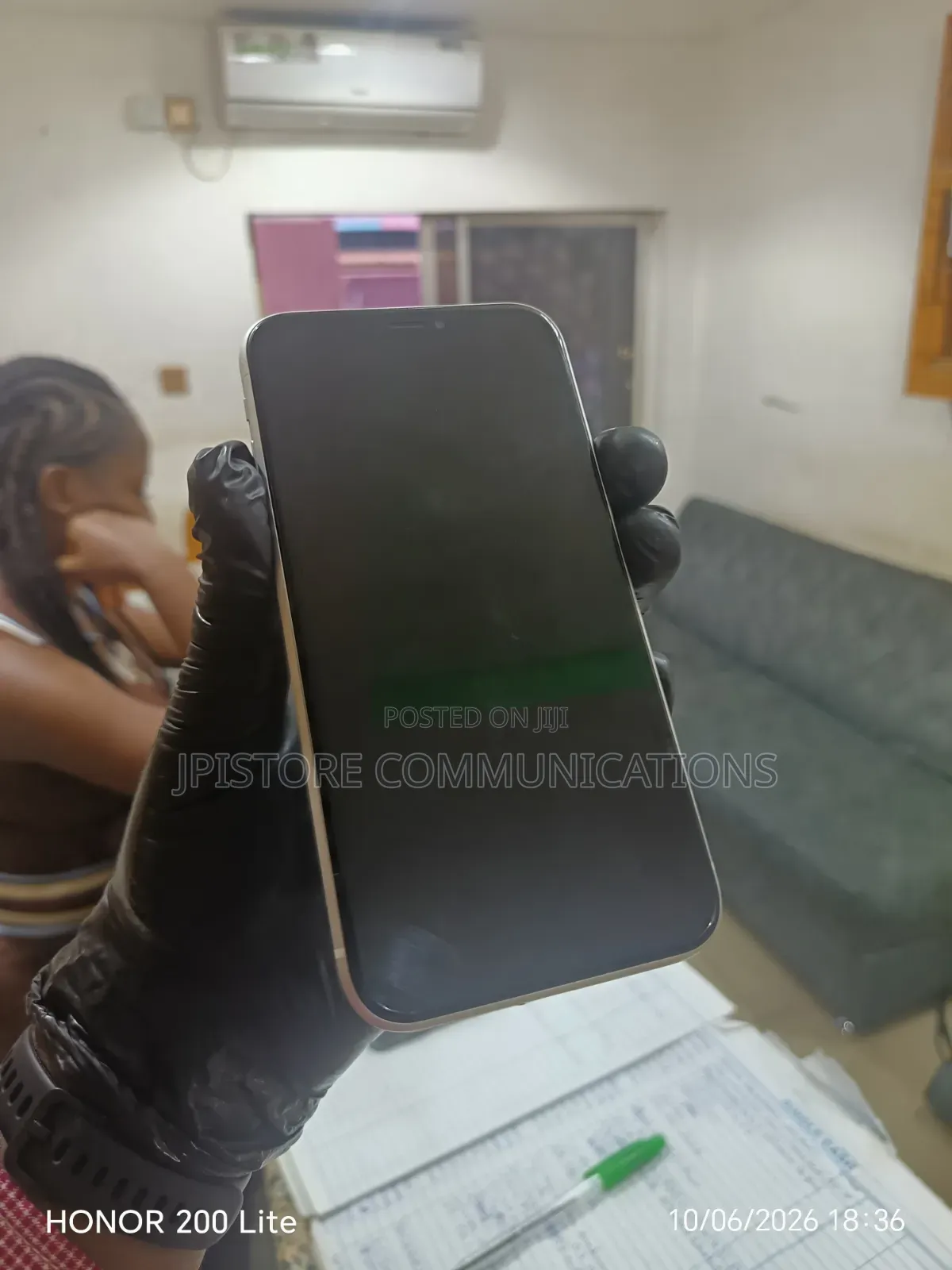 Apple iPhone XR 64 GB White