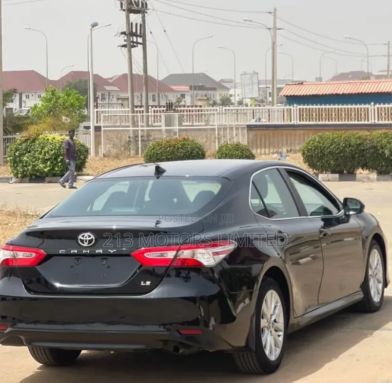 Toyota Camry LE FWD 2020 Black