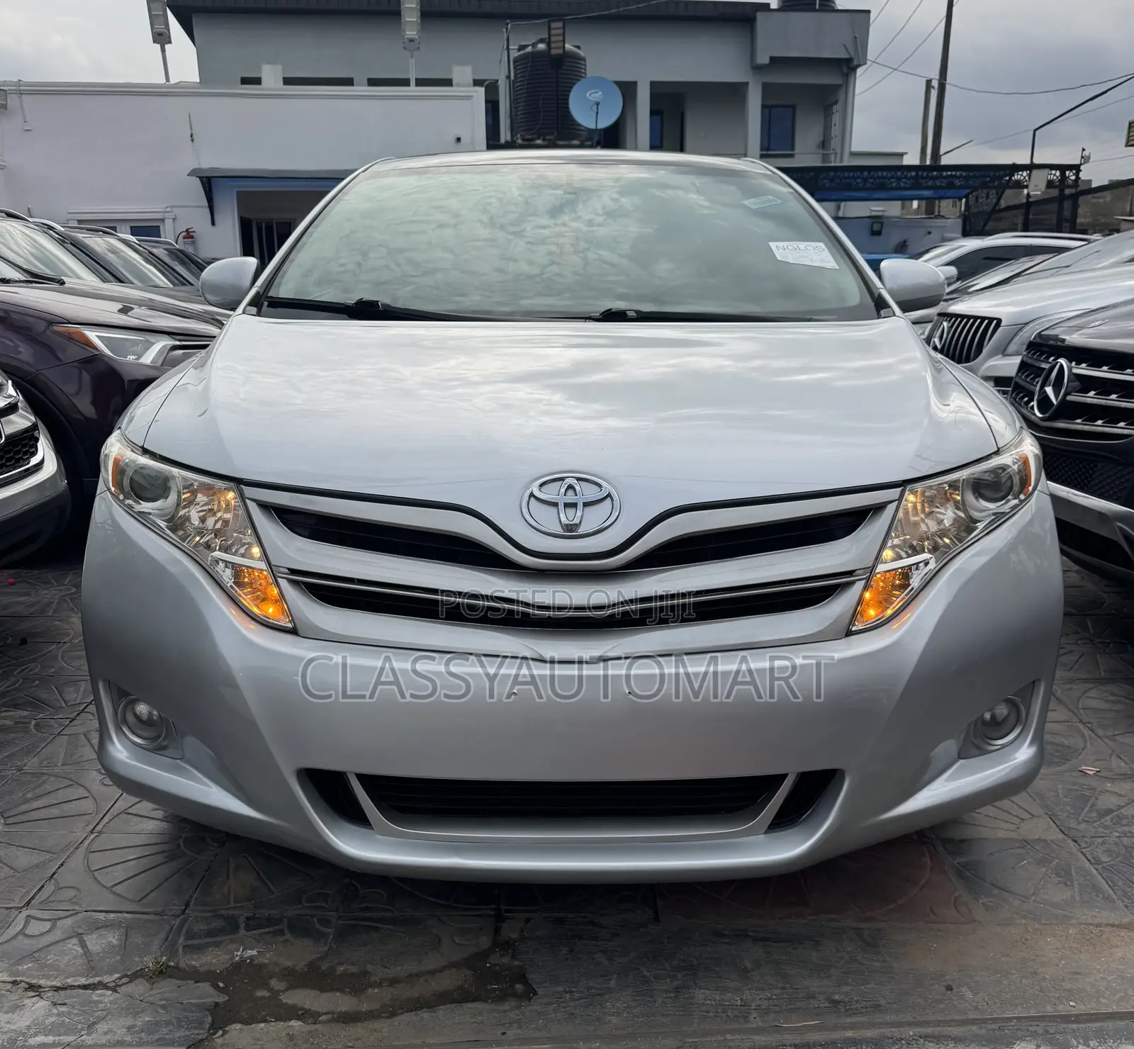 Toyota Venza XLE 2010 Silver