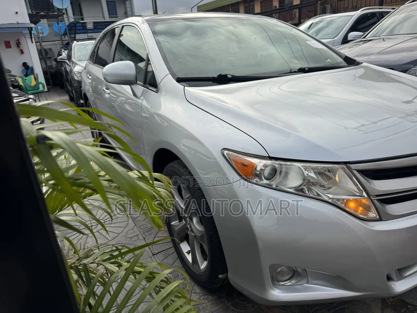 Toyota Venza XLE 2010 Silver