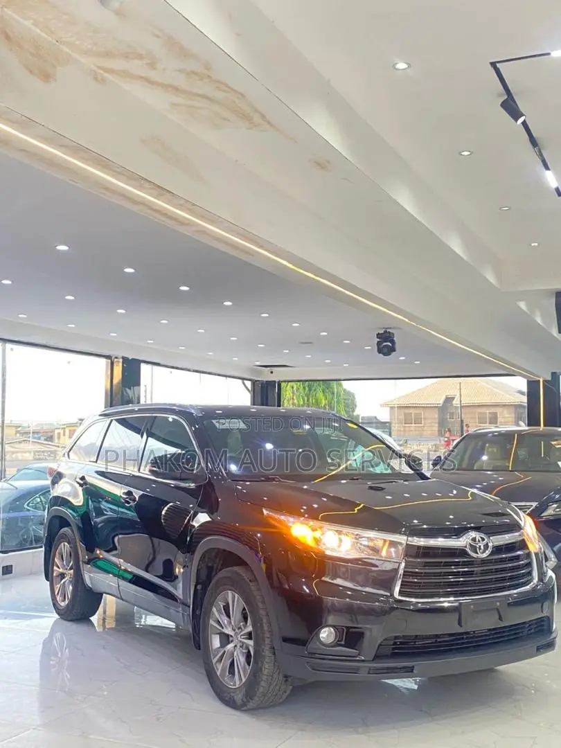 Toyota Highlander XLE 4dr SUV (3.5L 6cyl 6A) 2015 Black