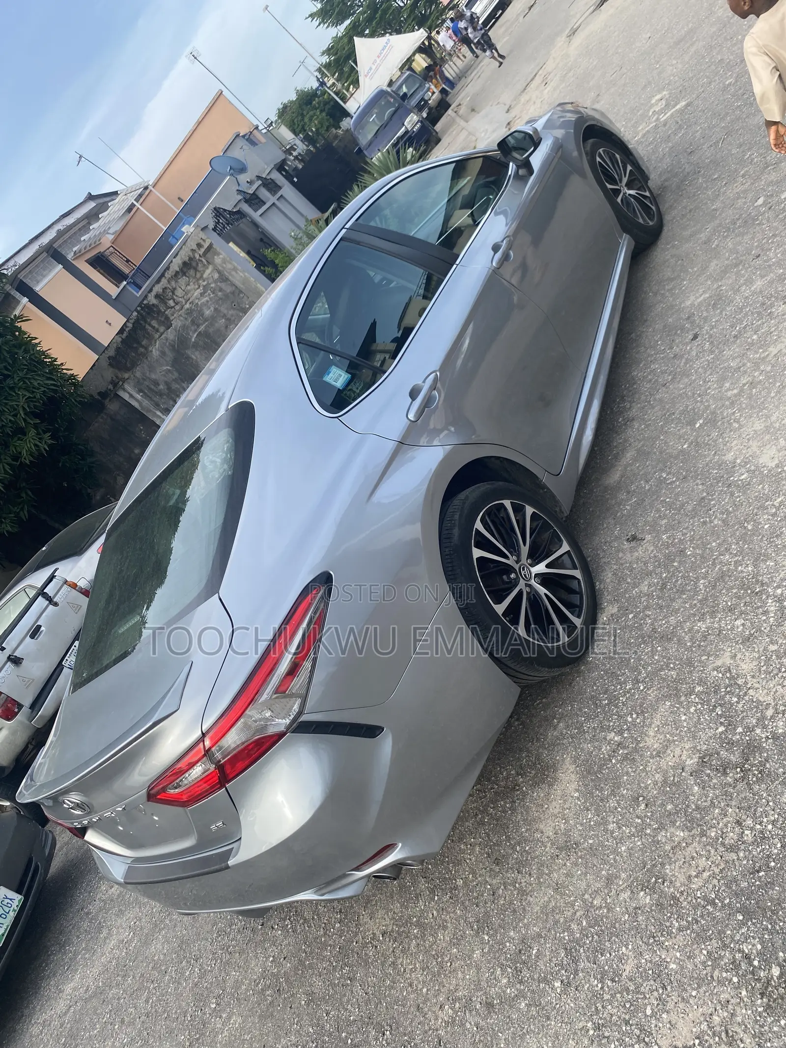 Toyota Camry SE (2.5L 4cyl 8A) 2019 Silver