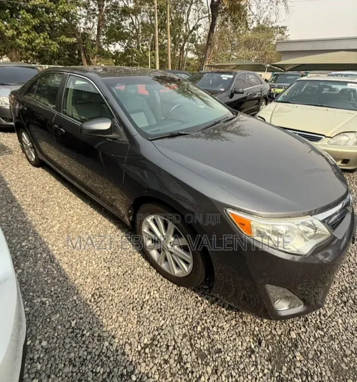 Toyota Camry XLE 4dr Sedan (3.5L 6cyl 6A) 2014 Black