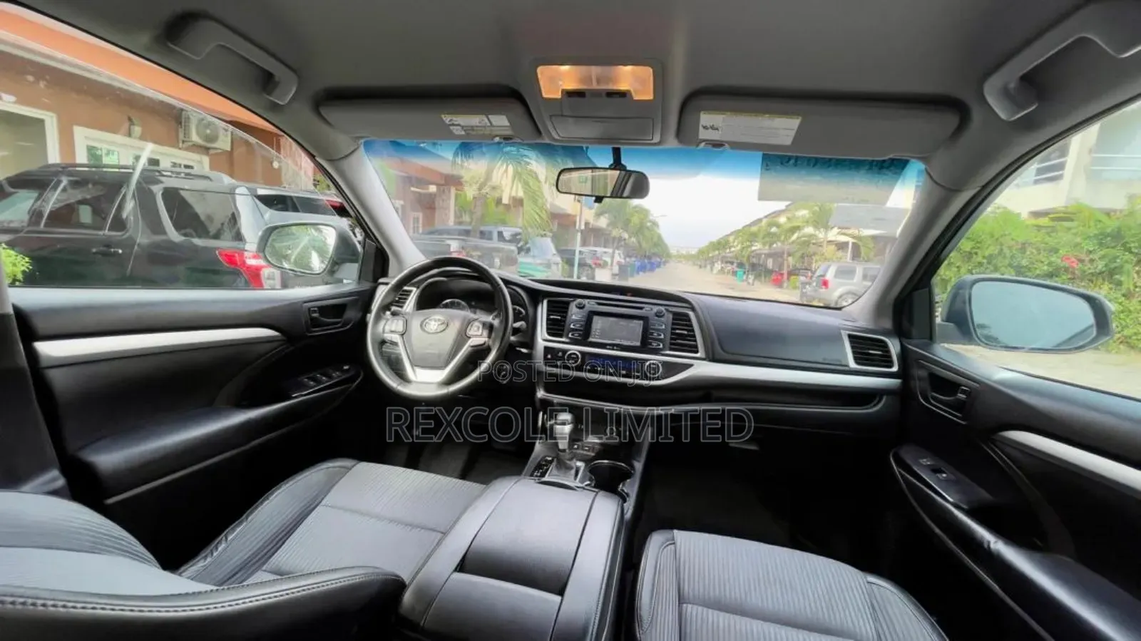 Toyota Highlander LE Plus 4dr SUV AWD (3.5L 6cyl 6A) 2015 Silver