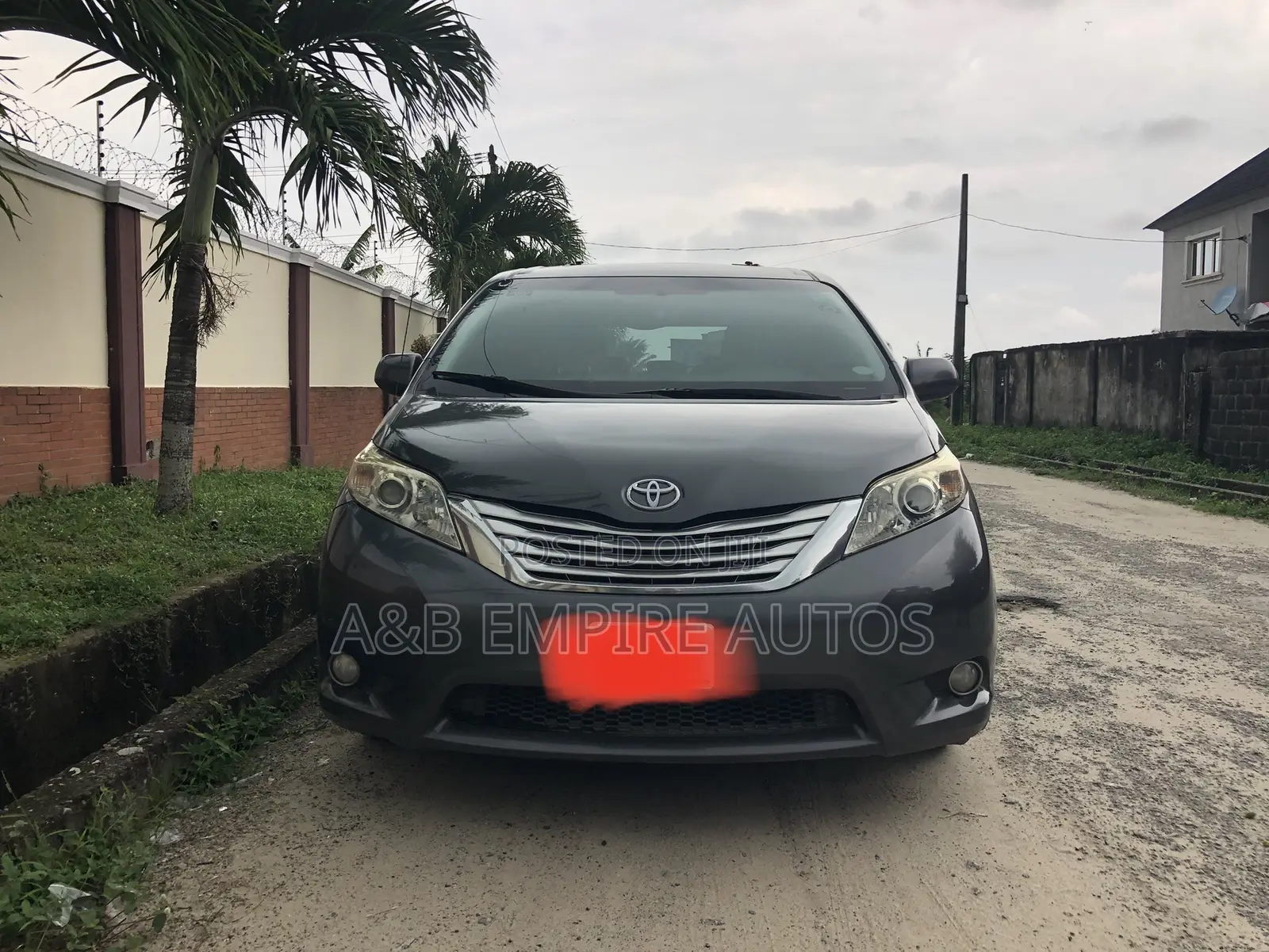 Toyota Sienna 2013 Gray