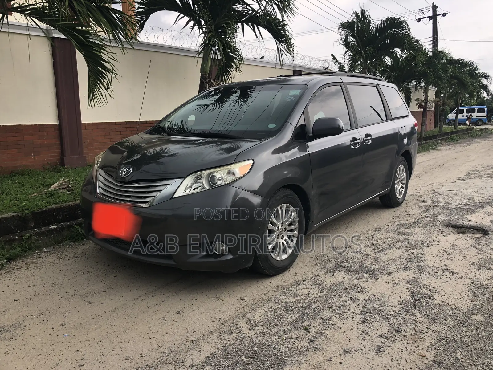 Toyota Sienna 2013 Gray