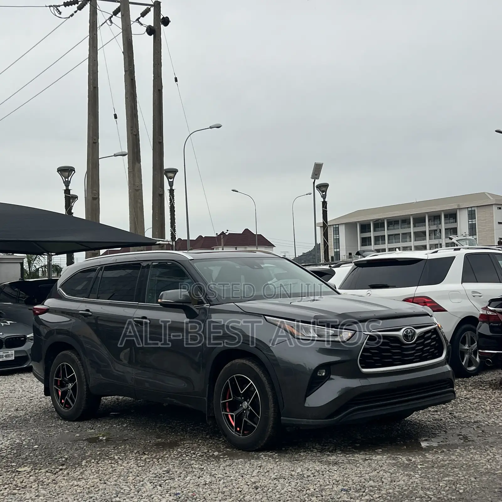 Toyota Highlander XLE AWD 2020 Gray