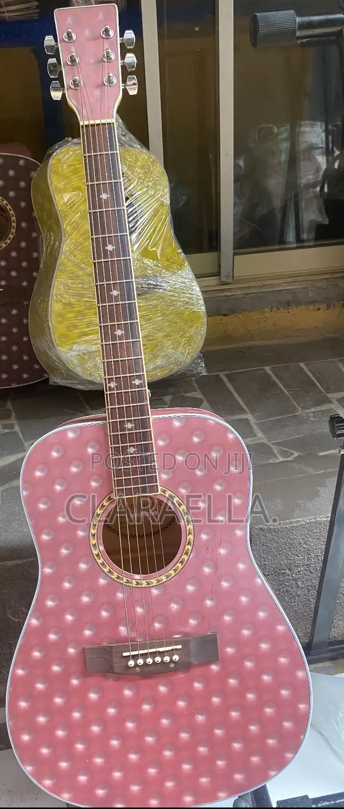 Box Guitar