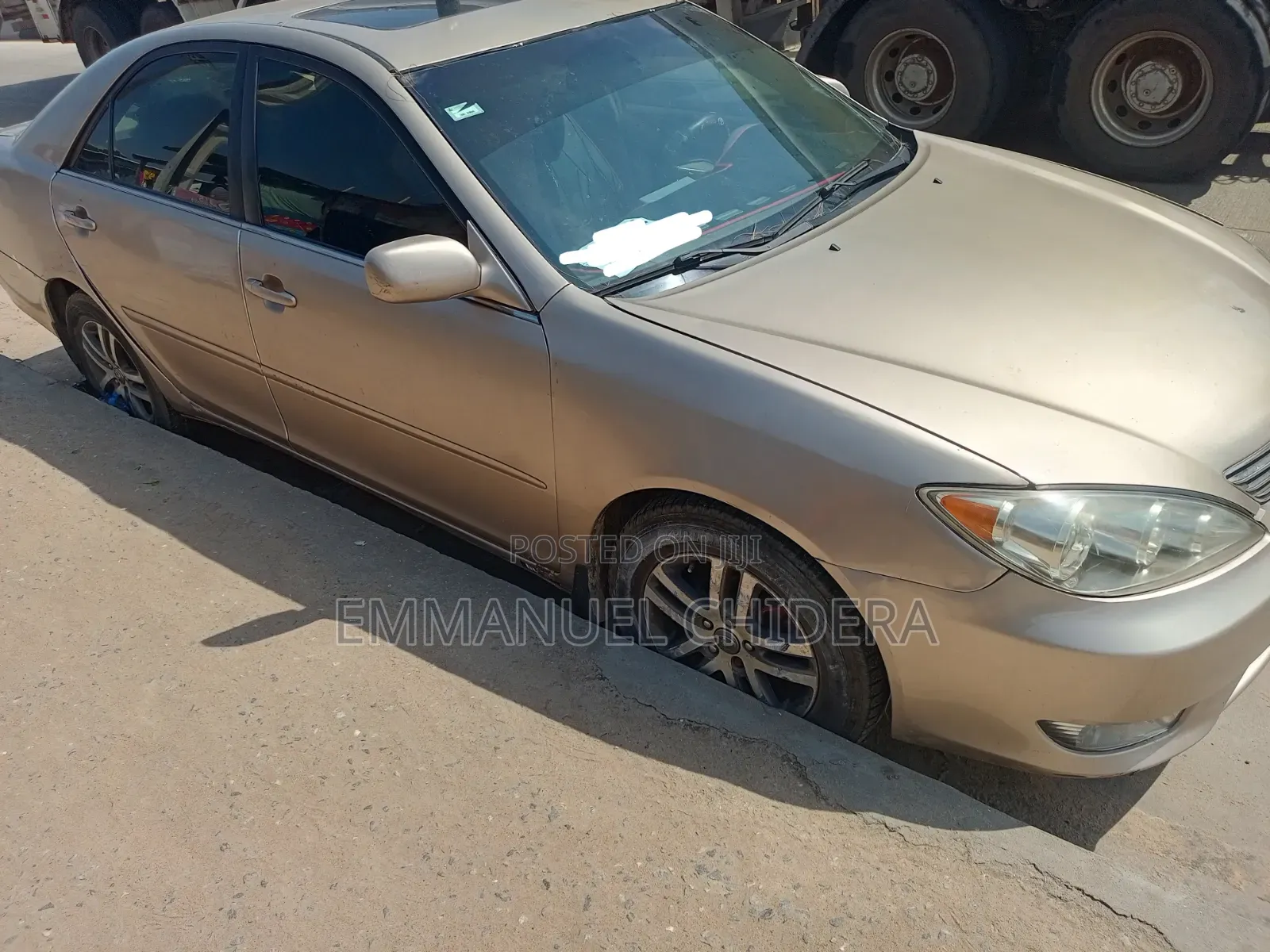 Toyota Camry LE 4dr Sedan (2.4L 4cyl 5A) 2006 Gold