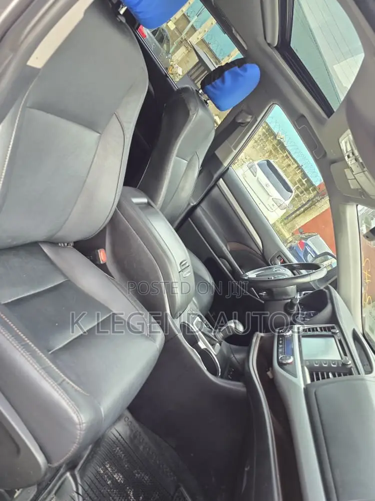 Toyota Highlander XLE 2019 Gray