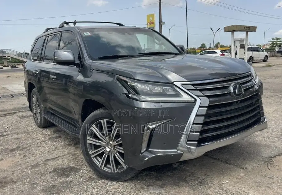 Lexus LX 570 AWD 2017 Gray