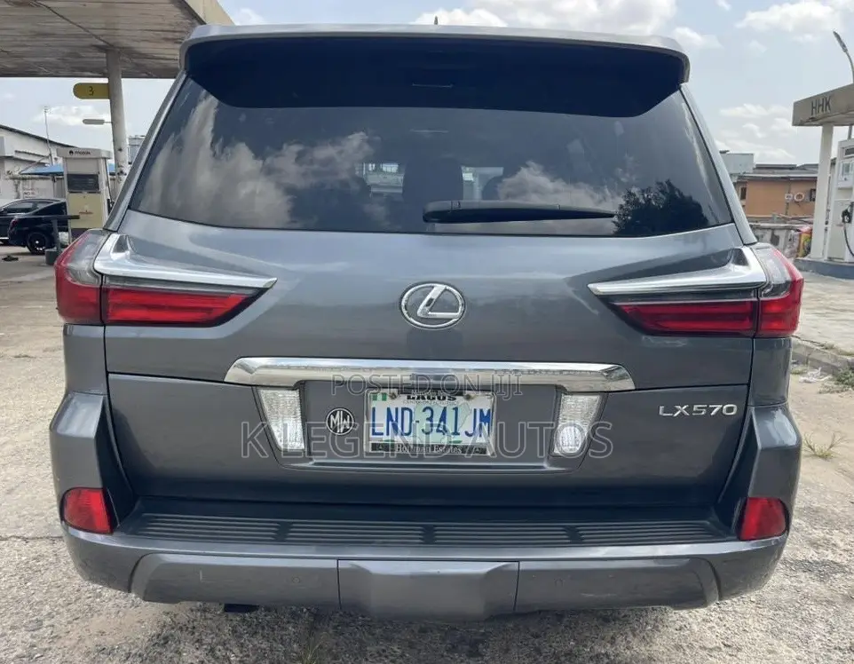 Lexus LX 570 AWD 2017 Gray