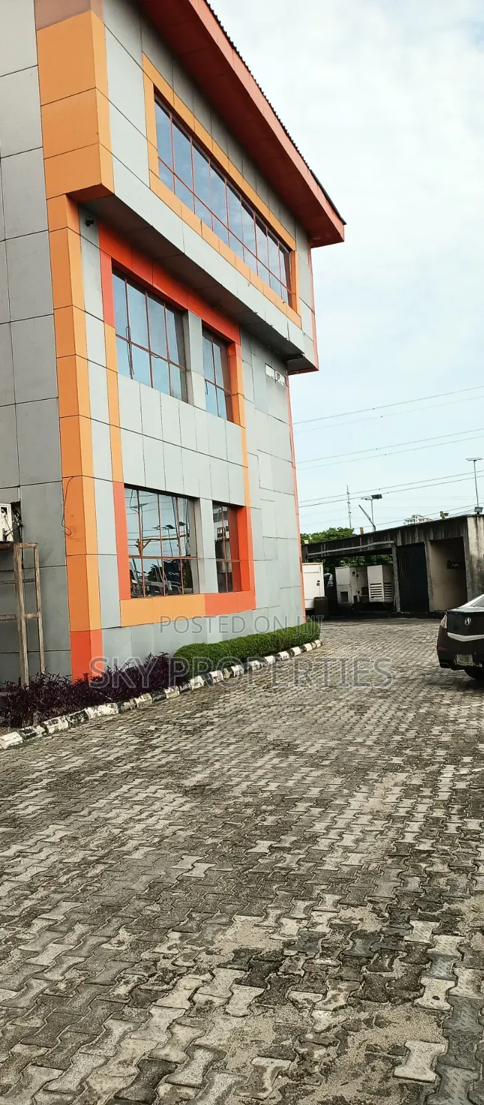 300 SQMS Office Space for Rent