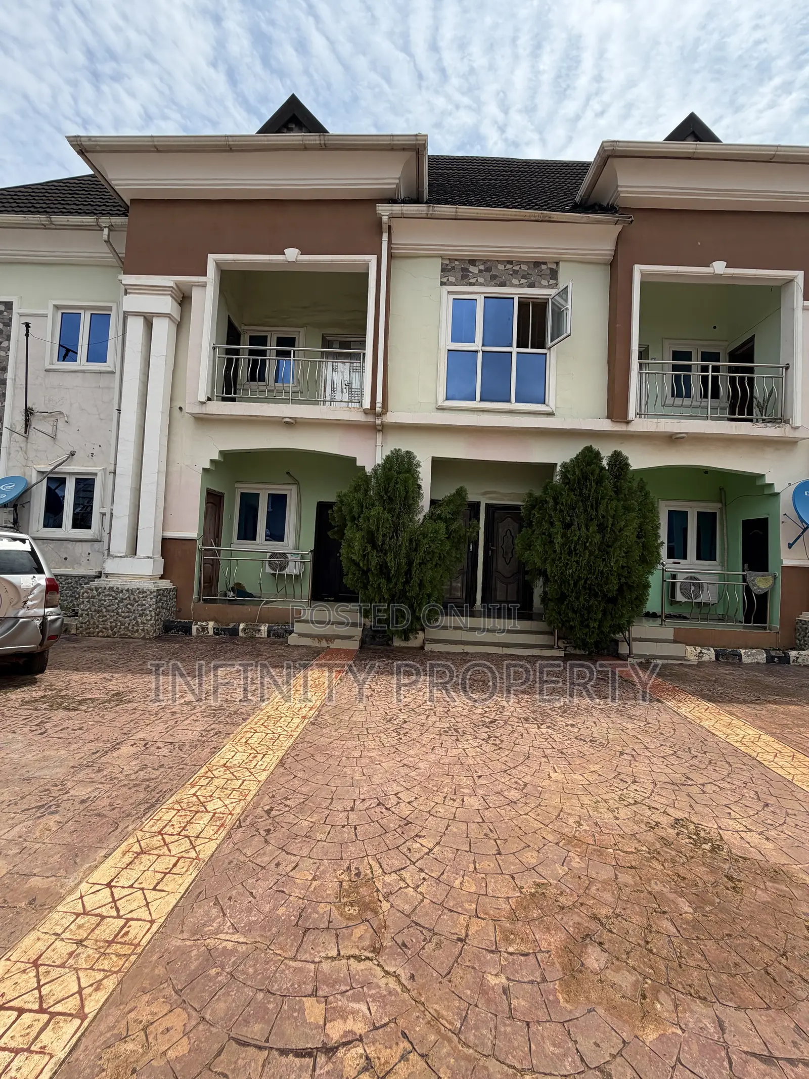 3bdrm Block of Flats in Ugbor, Benin City for sale