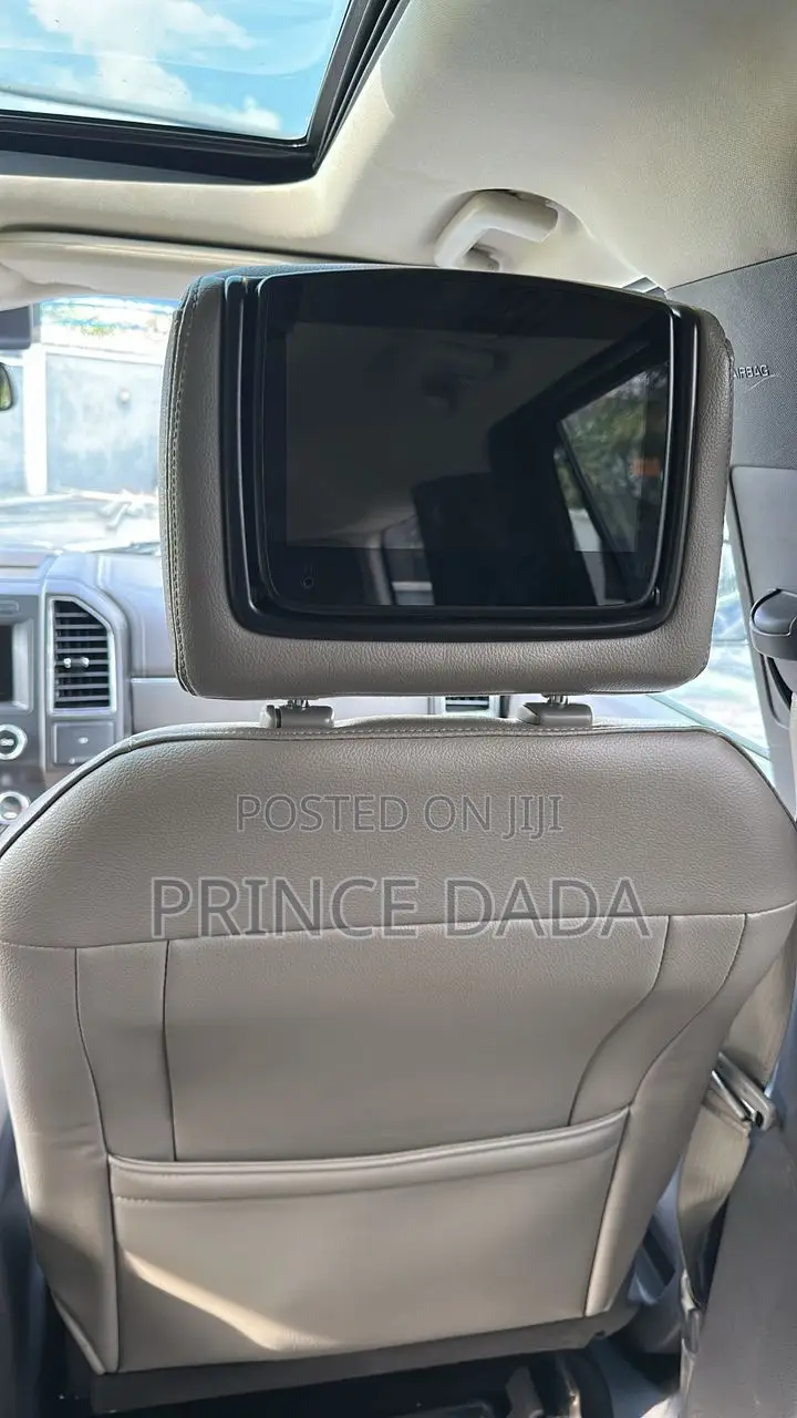 Ford Expedition XLT 4x4 2019 Blue