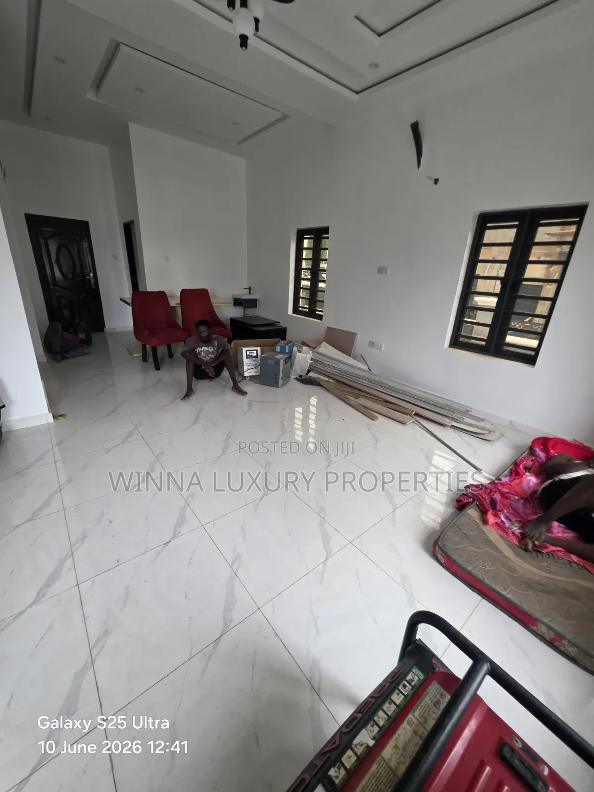 2bdrm Apartment in Vegars Court, Lugbe District for rent