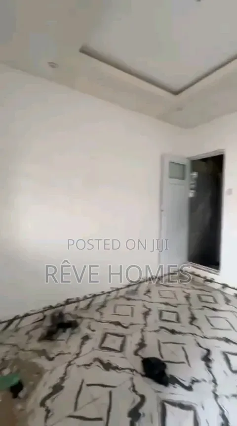 1bdrm Apartment in Shomolu / Shomolu for rent