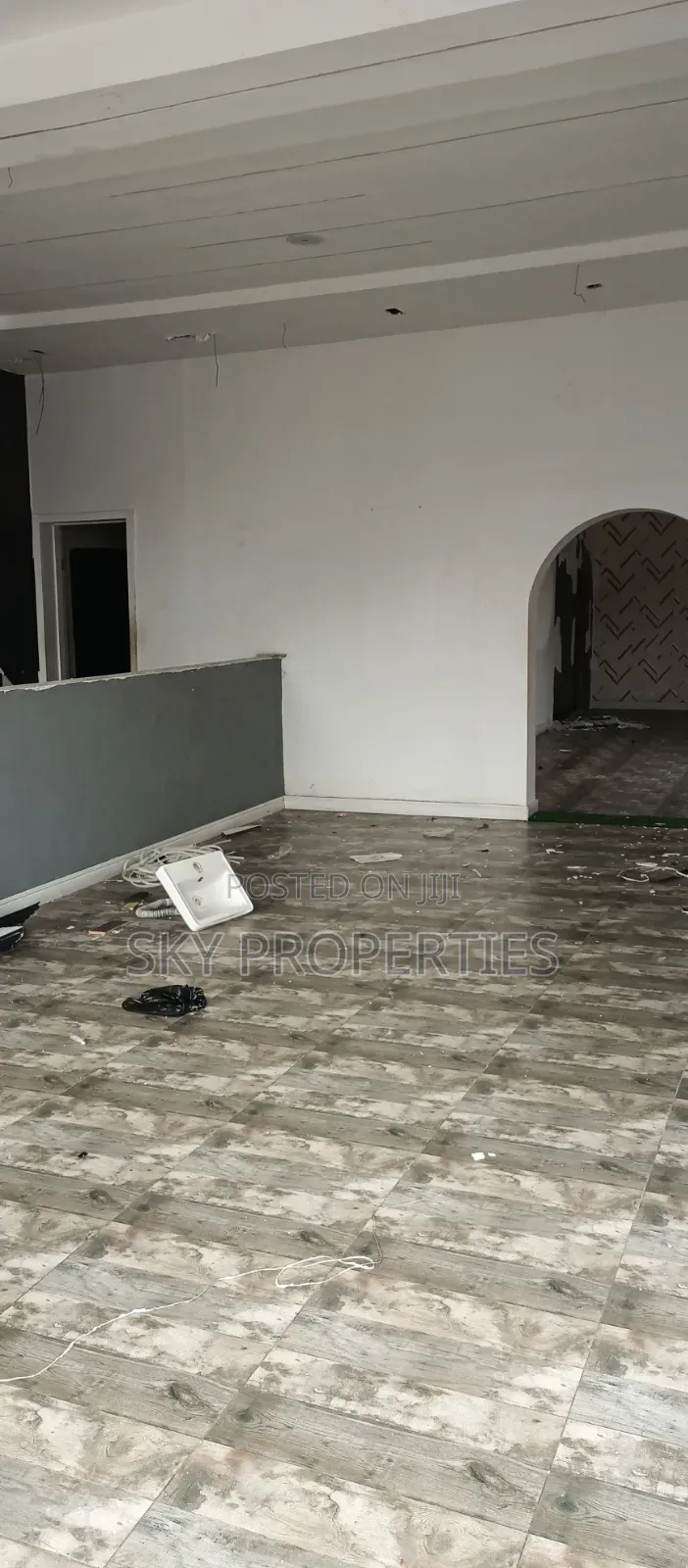 120 SQMS Shop Space for Rent