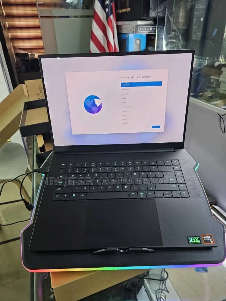 New Laptop Razer Blade 32GB AMD Ryzen 9 SSD 1T