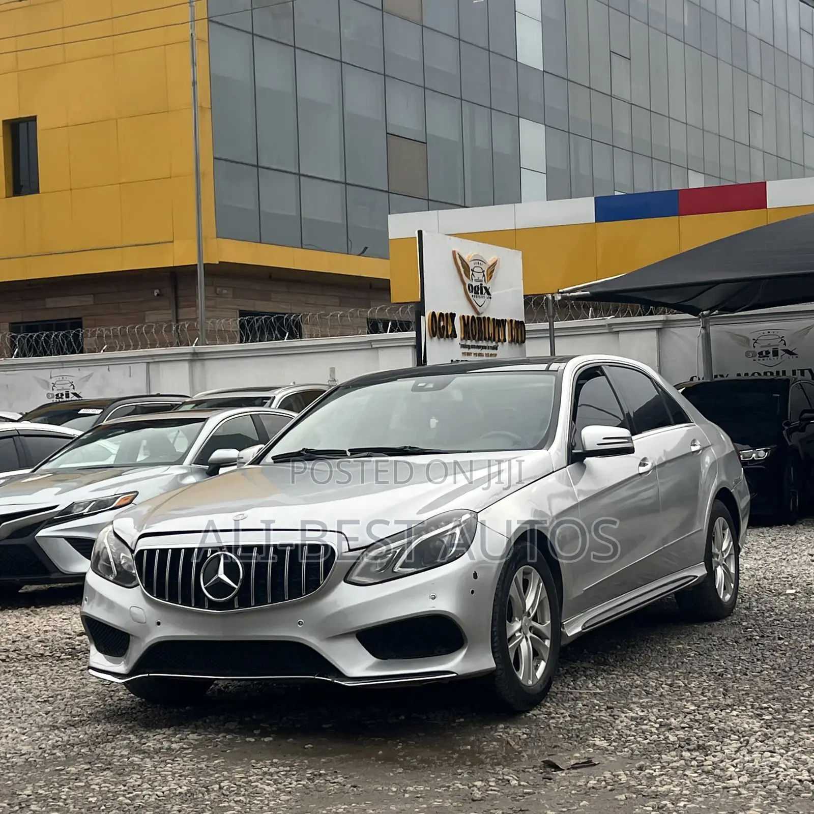 Mercedes-Benz E350 Base 4Matic Sedan AWD (3.5L 6cyl 7A) 2010 Silver