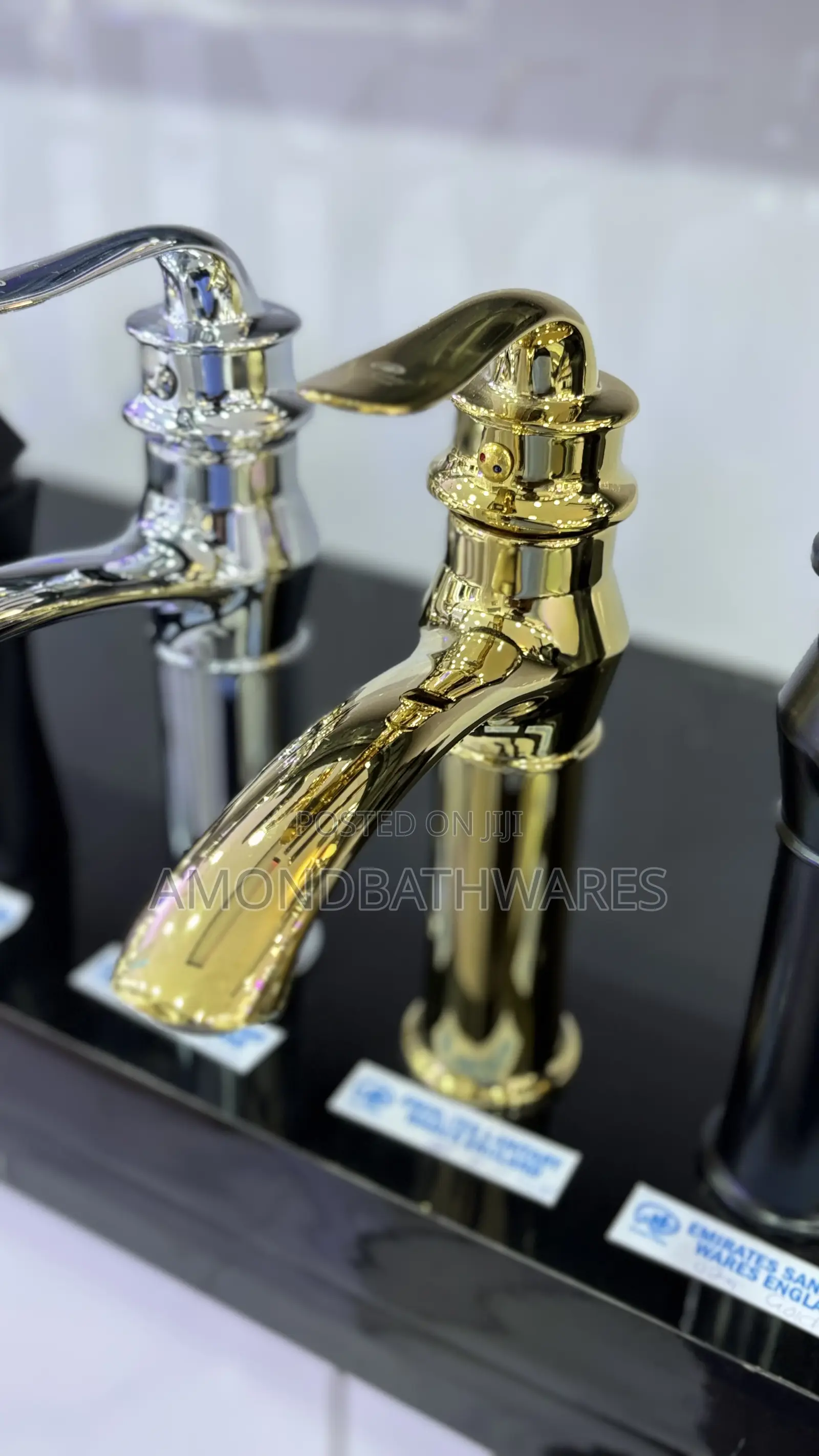 Glossy Gold Basin Faucet 01