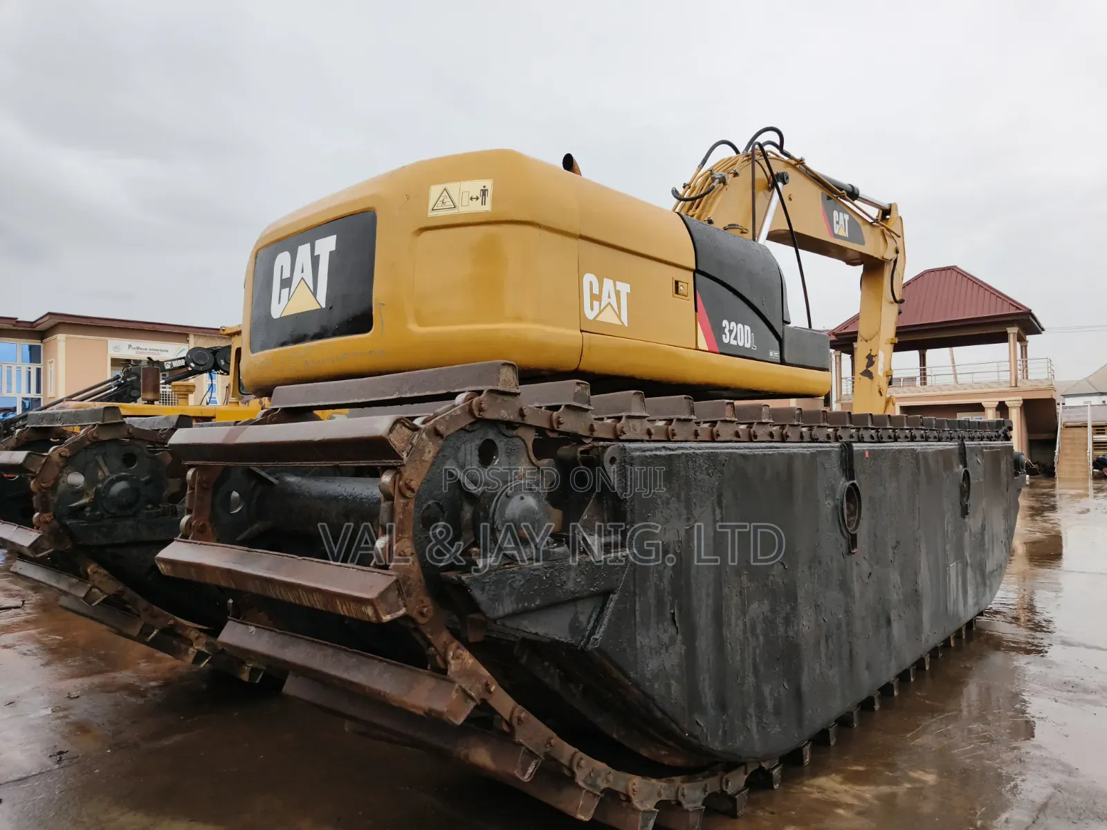 Cat 320dl Swamp Buggy - Foreign Use From Germany - Almost Brand New
