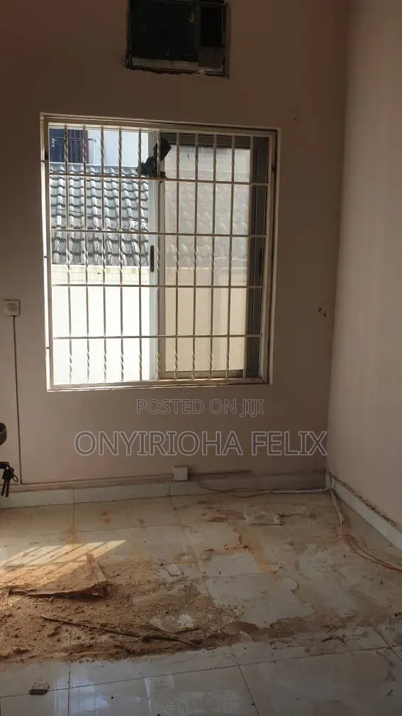 2bdrm Block of Flats in Wuse Zone 6 for rent