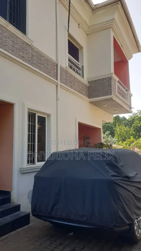 2bdrm Block of Flats in Wuse Zone 6 for rent