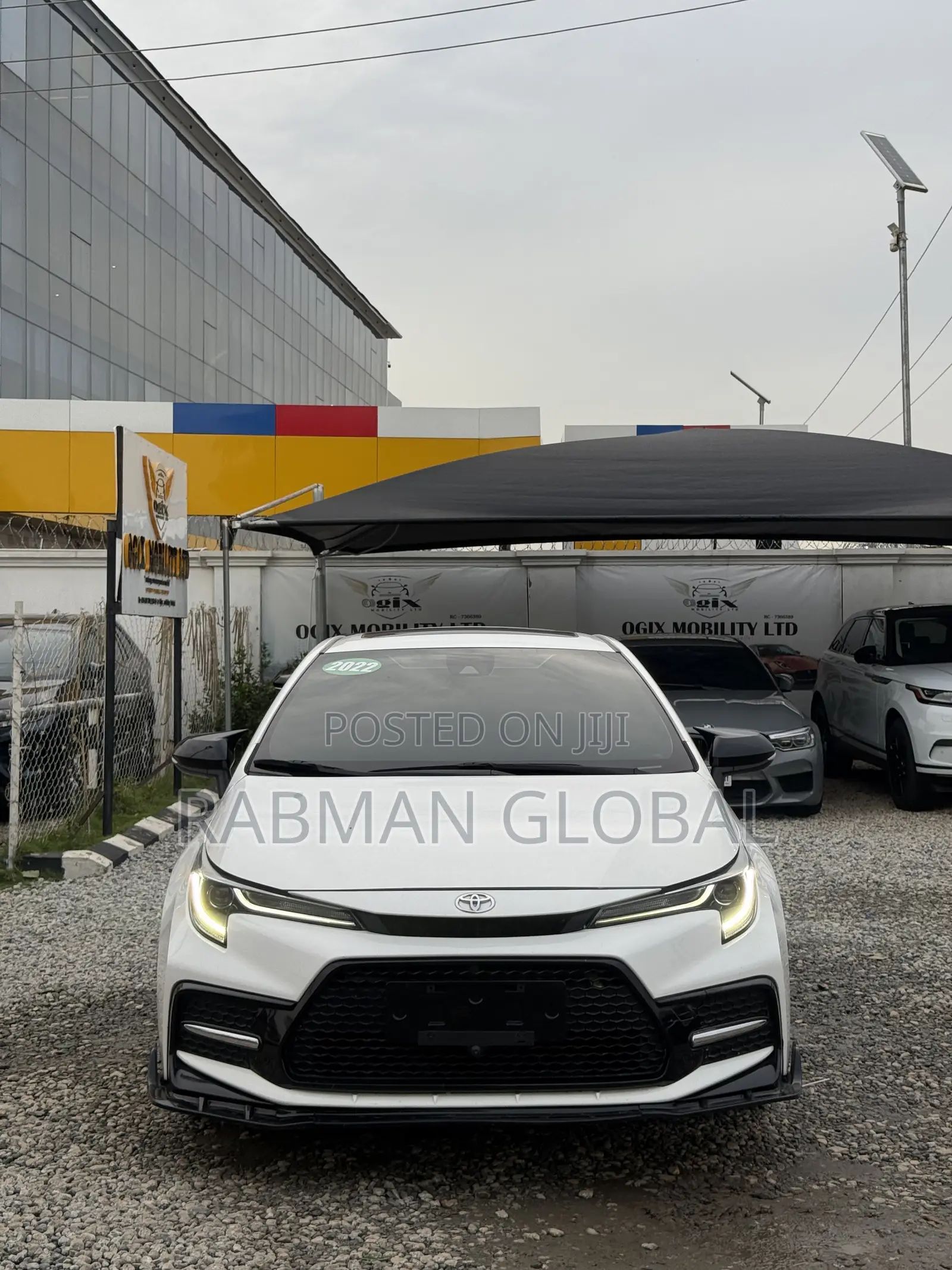 Toyota Corolla SE 2022 White