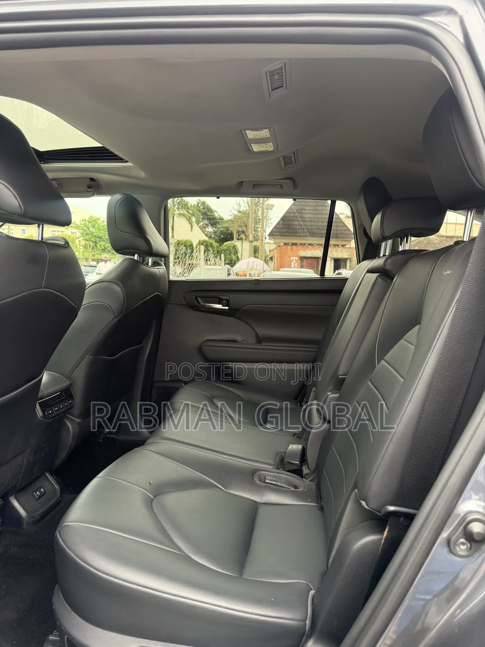 Toyota Highlander XLE AWD 2020 Gray