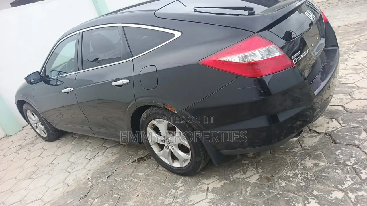 Honda Crosstour 2011 Black