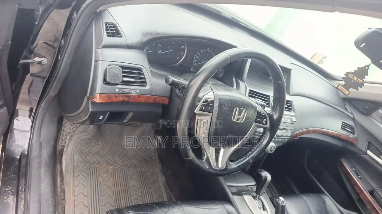 Honda Crosstour 2011 Black