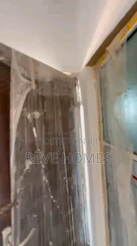 1bdrm Apartment in Onike for rent