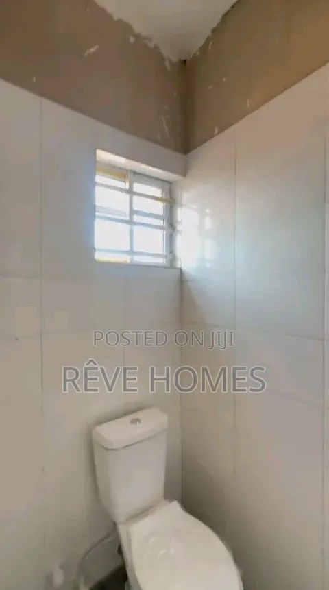1bdrm Apartment in Onike for rent