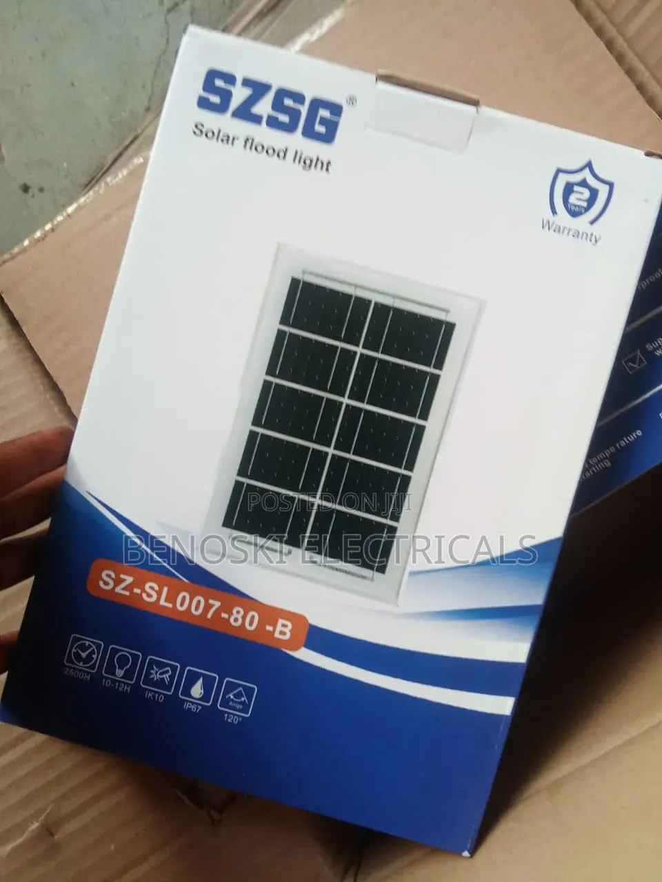 Powerful Solar Floodlight(80w, 100w, 200w All Available)