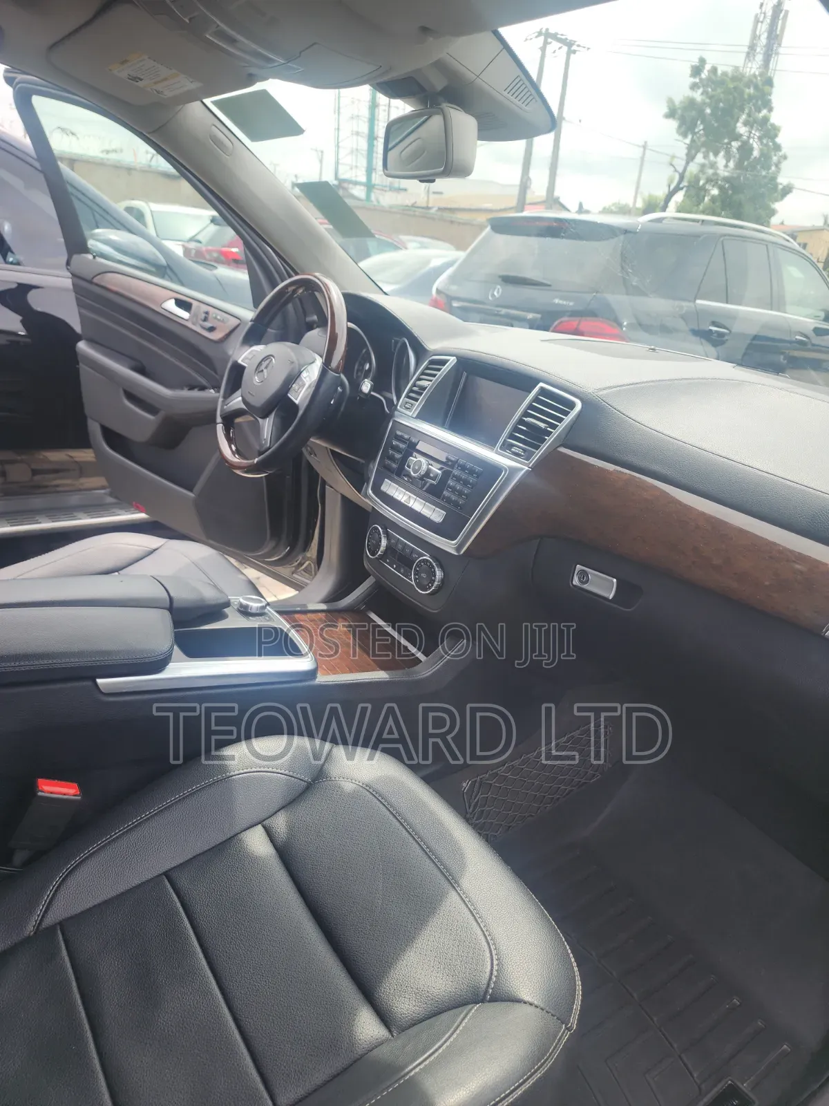 Mercedes-Benz M Class ML350 4dr SUV (3.5L 6cyl 7A) 2015 Black