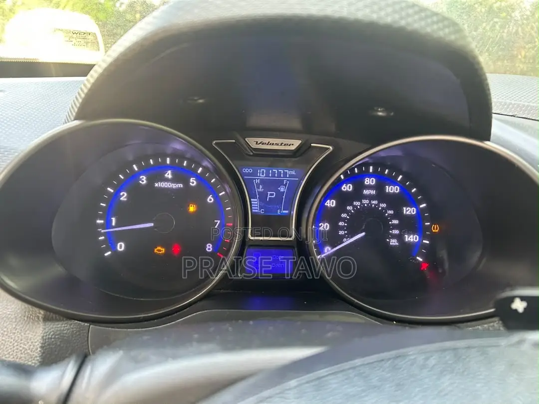 Hyundai Veloster 2013 Orange