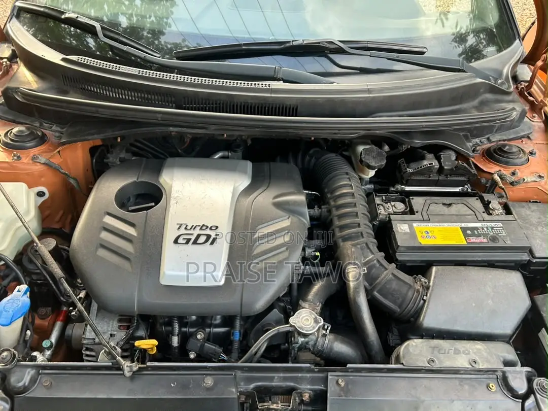 Hyundai Veloster 2013 Orange
