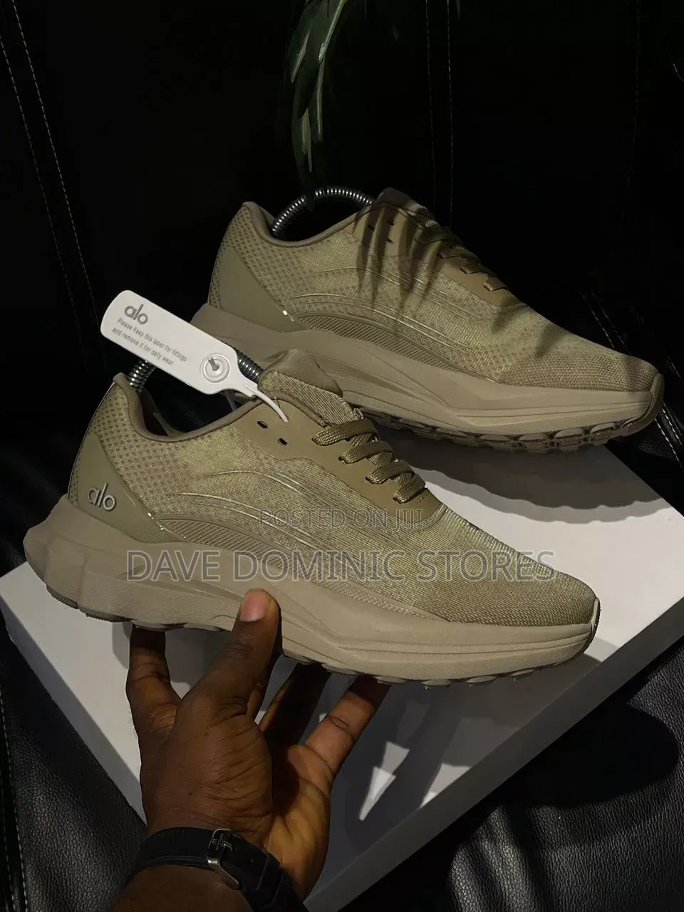 Alo Runner Auth Luxury Sneakers