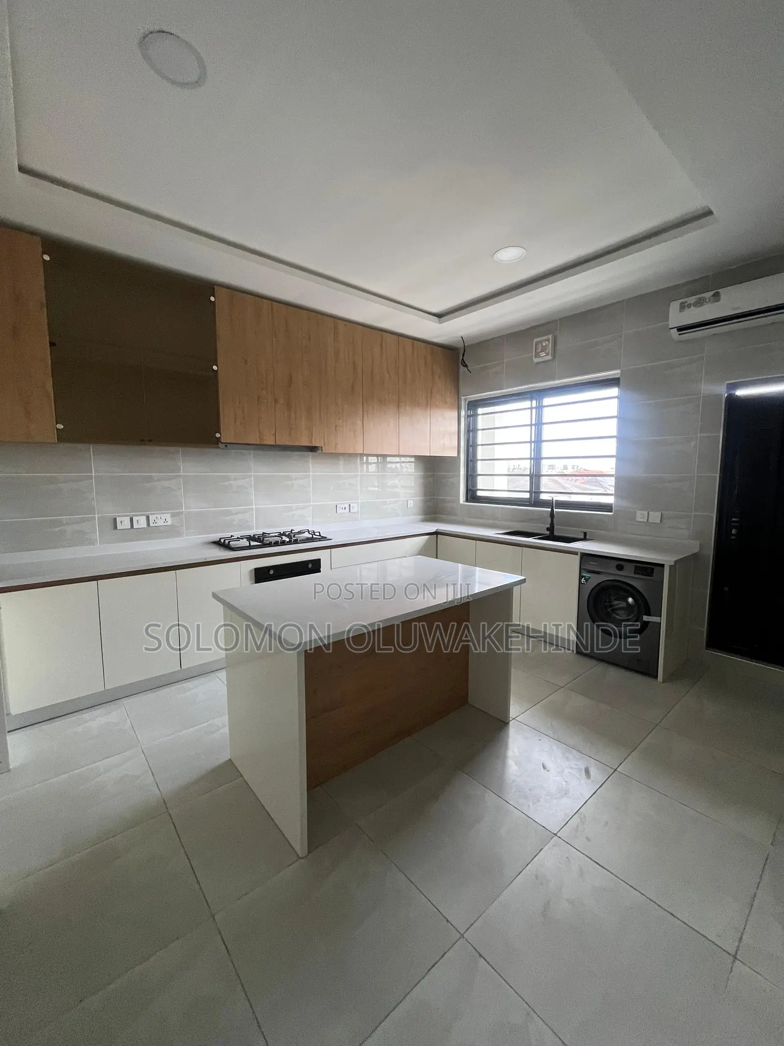 3bdrm Apartment in Oniru, Victoria Island Extension for sale