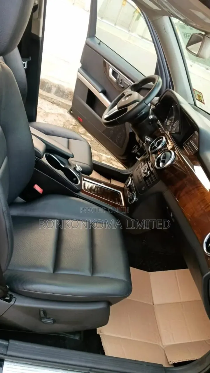 Mercedes-Benz GLK-Class 2014 Black