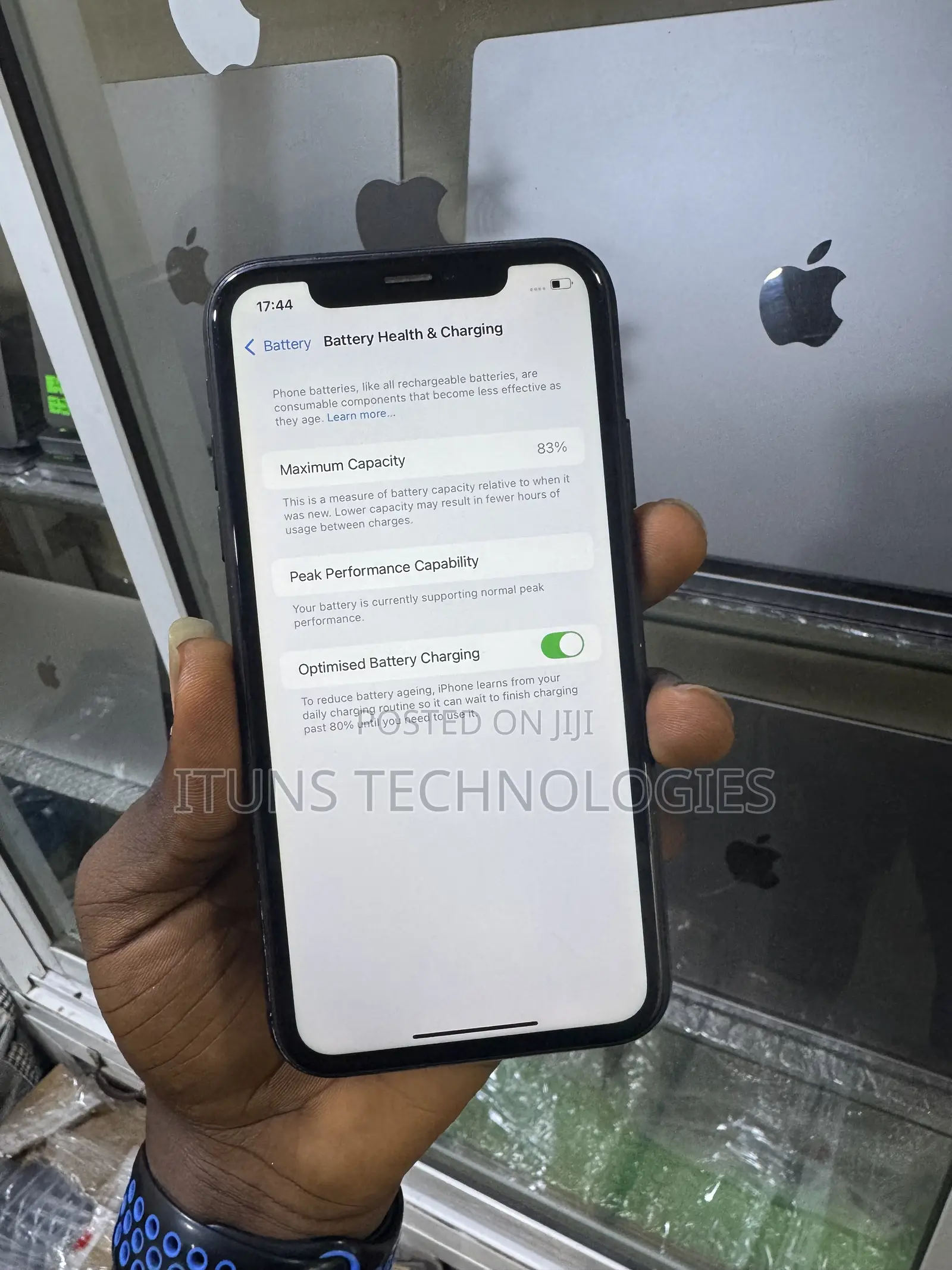 Apple iPhone XR 64 GB Black