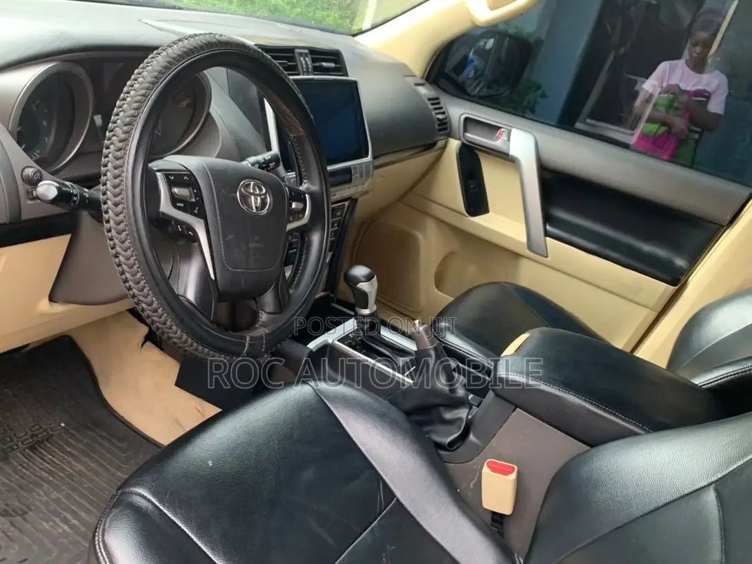 Toyota Land Cruiser Prado 2013 Black