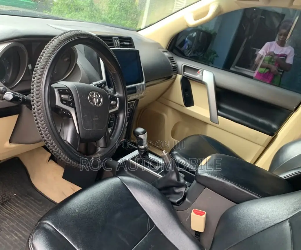 Toyota Land Cruiser Prado 2013 Black