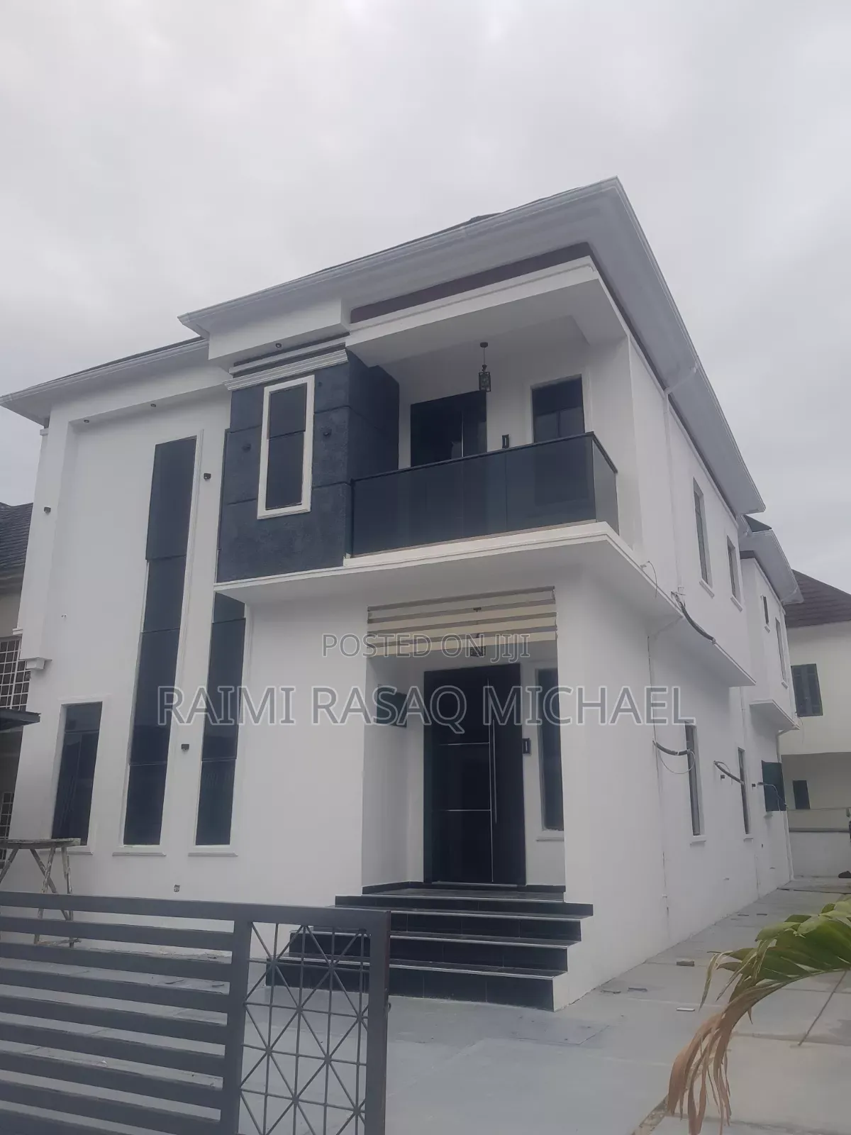 Furnished 5bdrm Duplex in Sapphire Garden, Awoyaya for sale