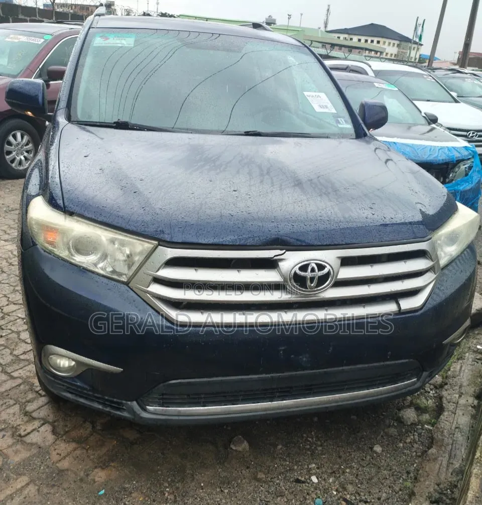 Toyota Highlander Limited 2011 Blue
