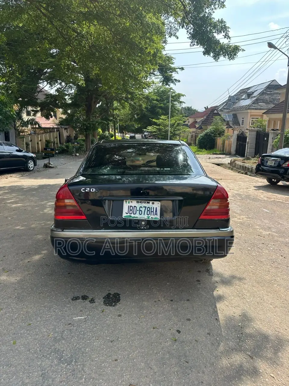 Mercedes-Benz C200 2010 Black