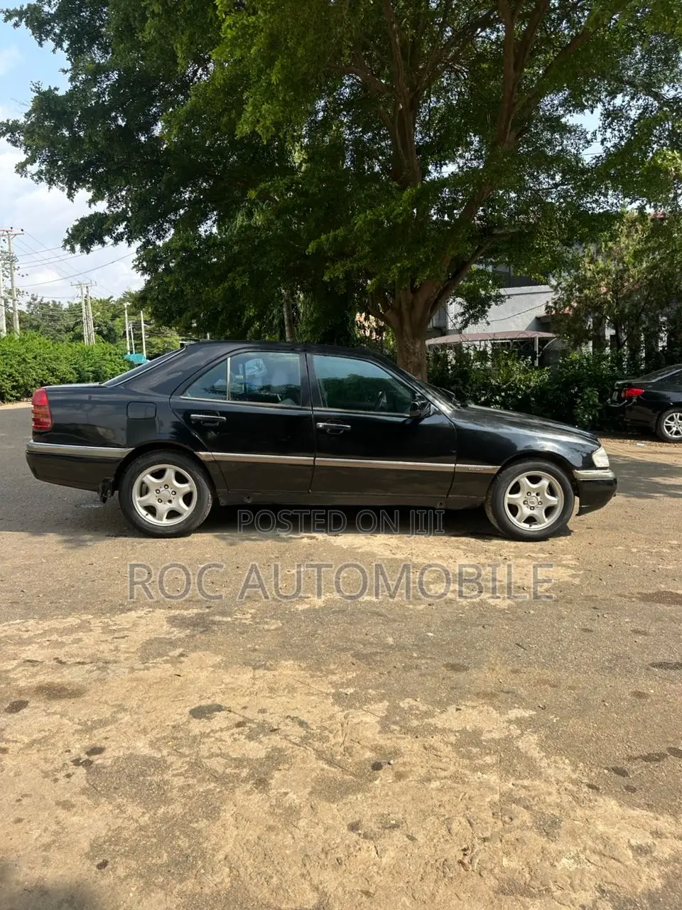 Mercedes-Benz C200 2010 Black
