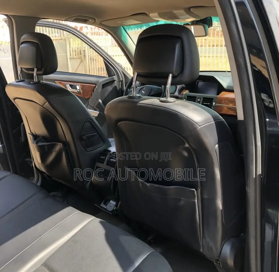 Mercedes-Benz GLK-Class 2010 Black
