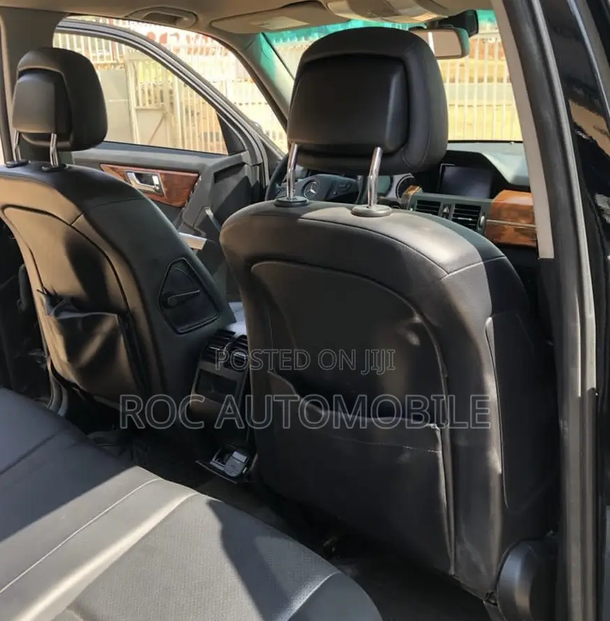 Mercedes-Benz GLK-Class 2010 Black